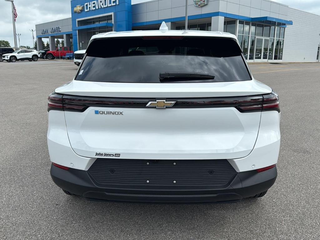 new 2025 Chevrolet Equinox EV car, priced at $34,390