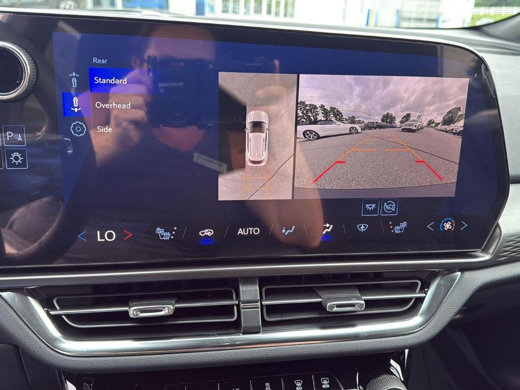 new 2025 Chevrolet Equinox EV car, priced at $34,390