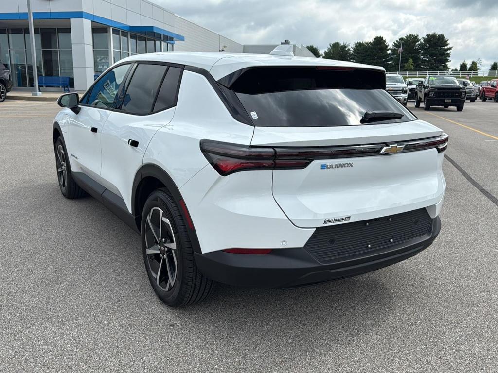 new 2025 Chevrolet Equinox EV car, priced at $34,390