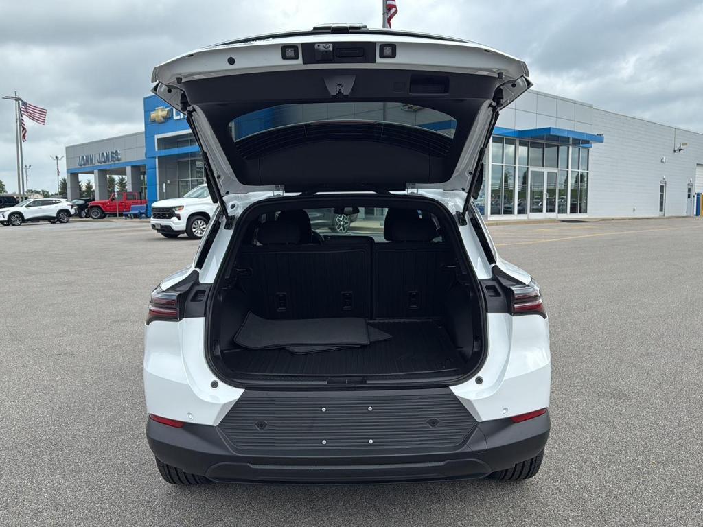 new 2025 Chevrolet Equinox EV car, priced at $34,390