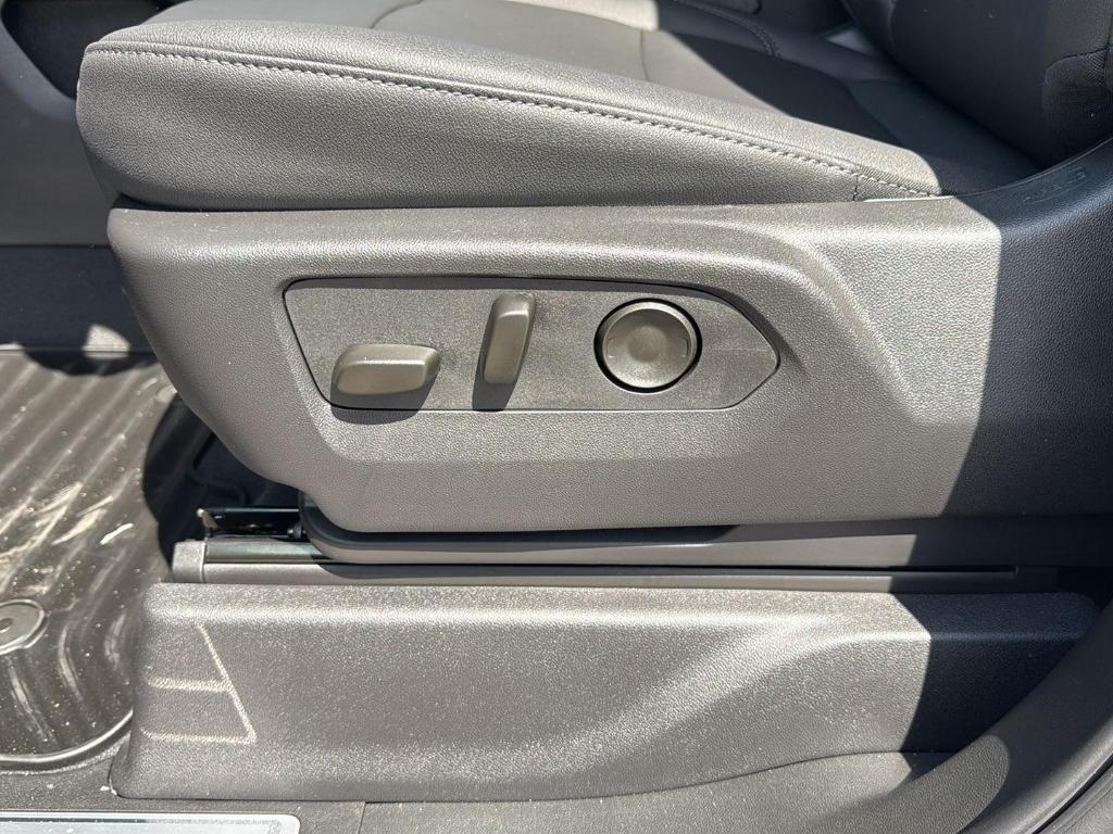 new 2025 Chevrolet Silverado 2500 car, priced at $67,320
