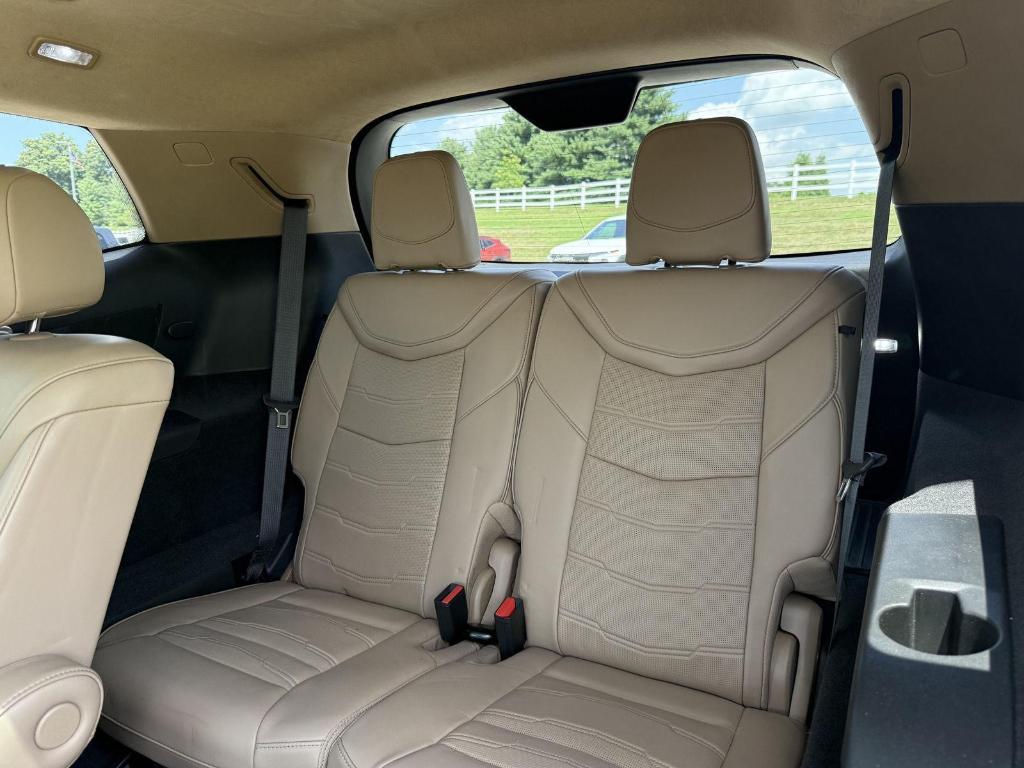 used 2022 Cadillac XT6 car, priced at $37,995