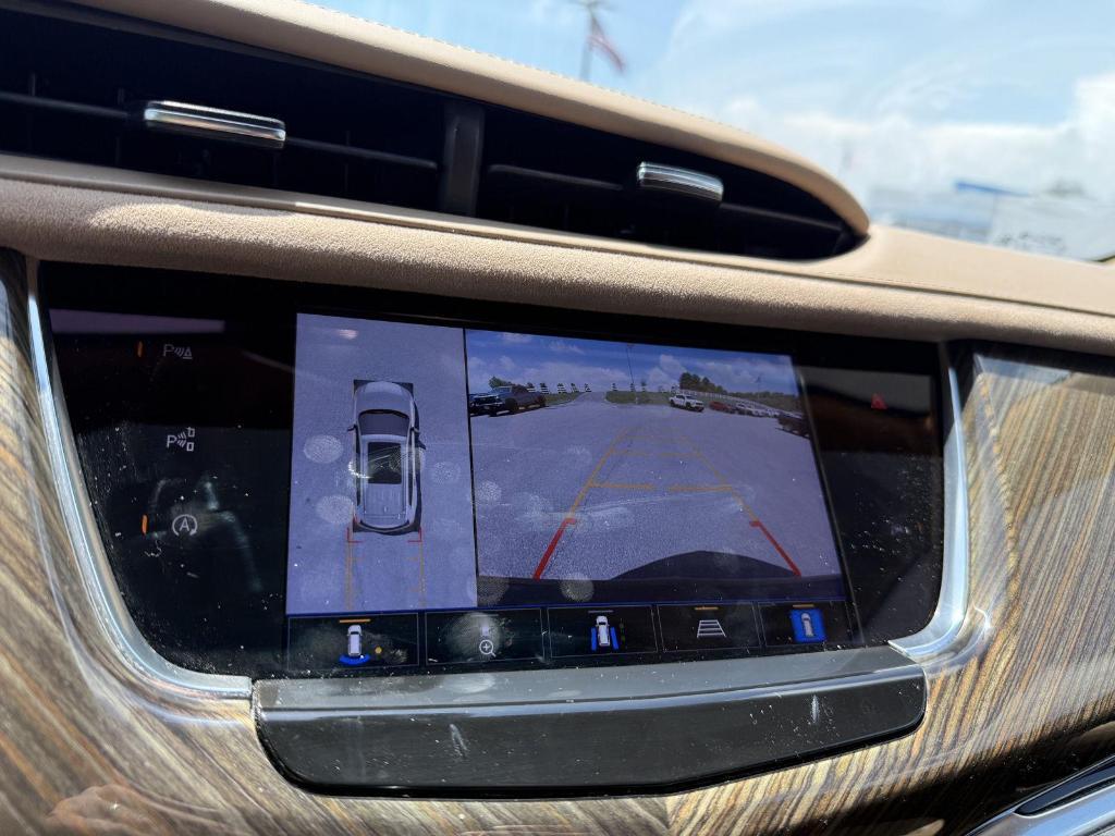 used 2022 Cadillac XT6 car, priced at $37,995
