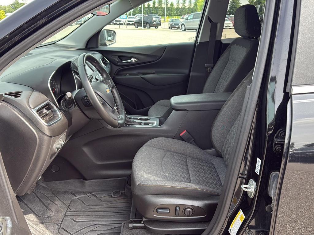 used 2023 Chevrolet Equinox car, priced at $24,795