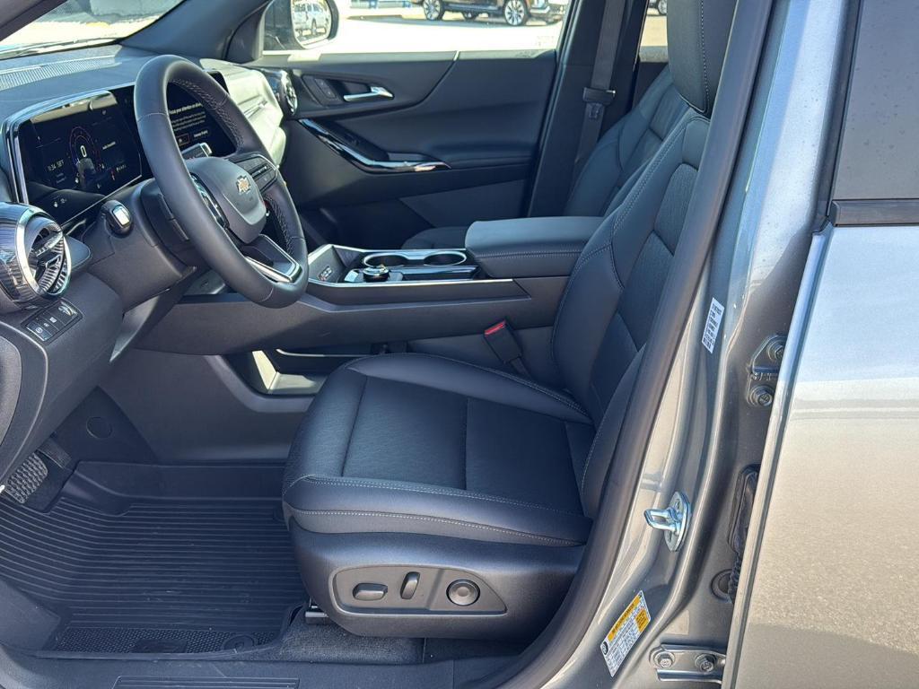 new 2026 Chevrolet Equinox car, priced at $32,910