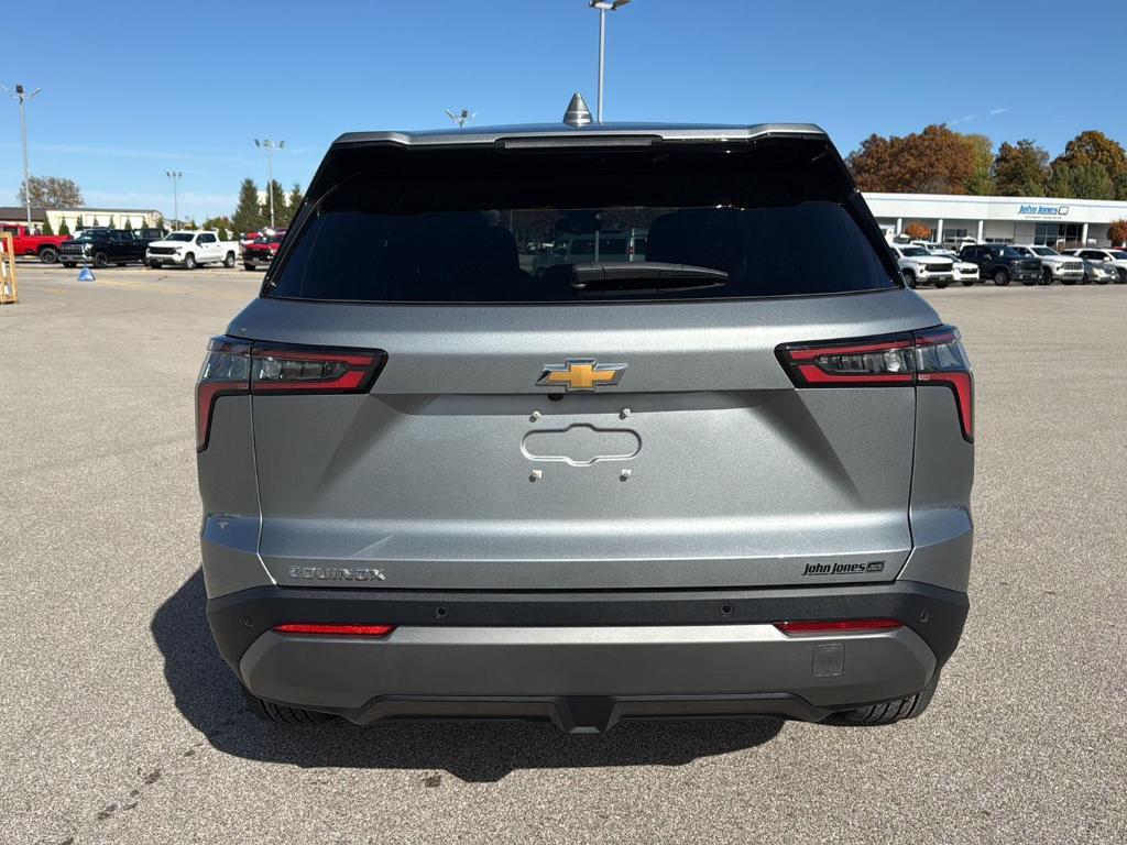 new 2026 Chevrolet Equinox car, priced at $32,910