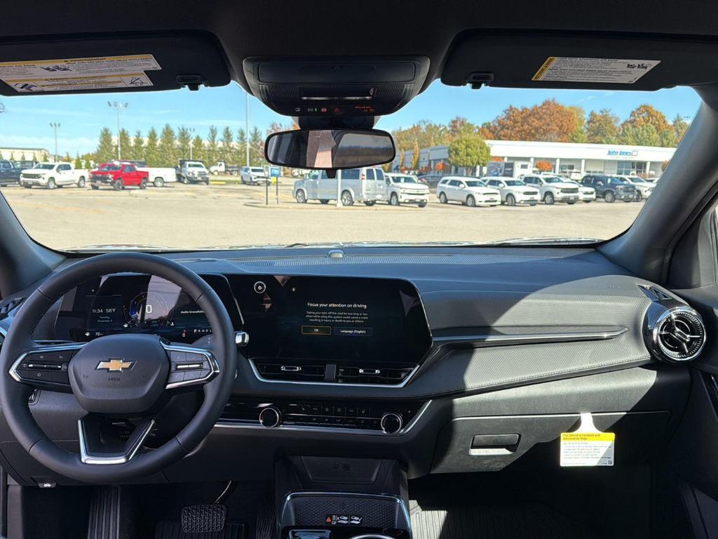 new 2026 Chevrolet Equinox car, priced at $32,910