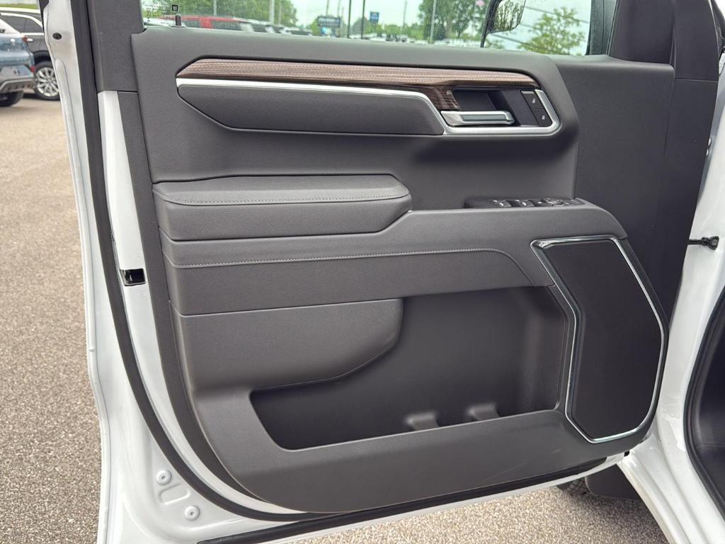 new 2025 Chevrolet Silverado 1500 car, priced at $57,515