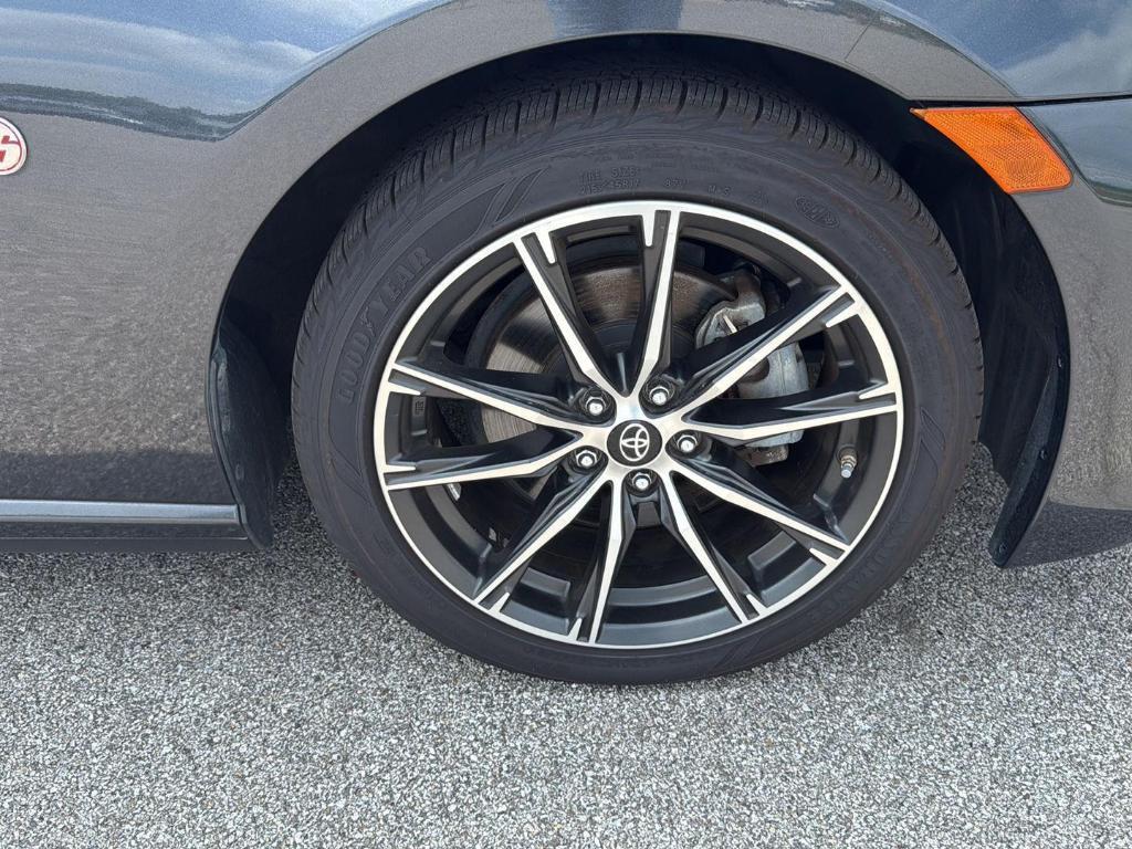 used 2017 Toyota 86 car, priced at $19,500