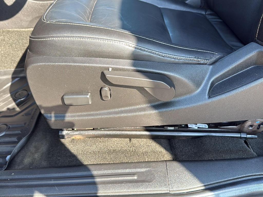 used 2015 Chevrolet Colorado car, priced at $13,995