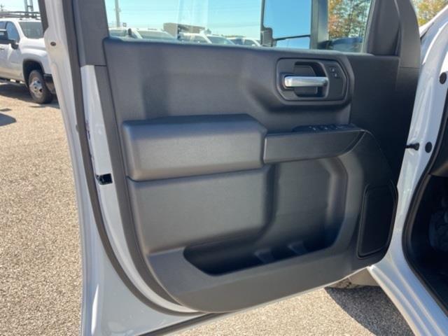 new 2024 Chevrolet Silverado 2500 car, priced at $67,318