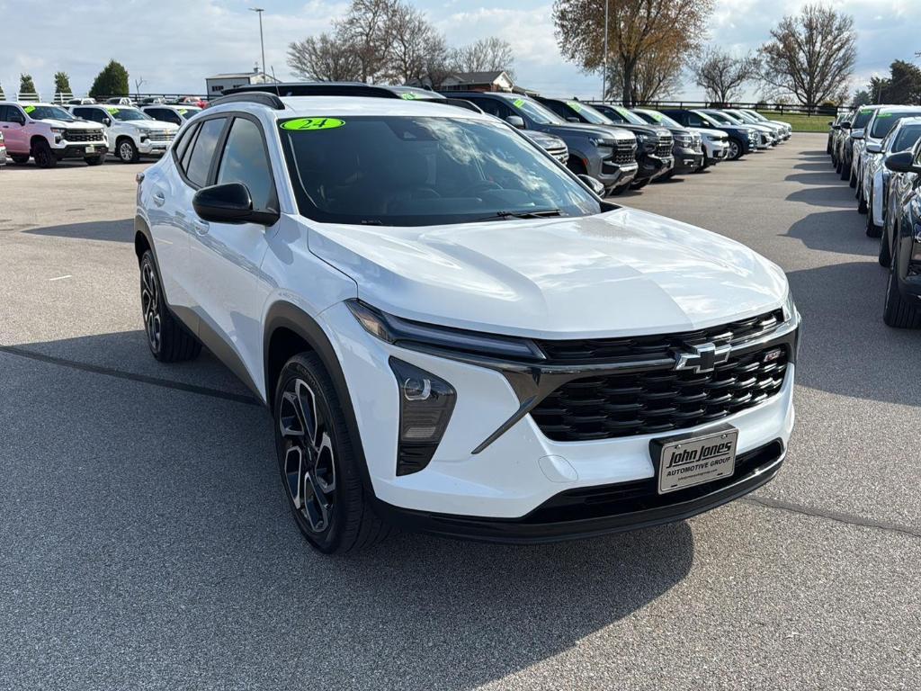 used 2024 Chevrolet Trax car, priced at $20,745