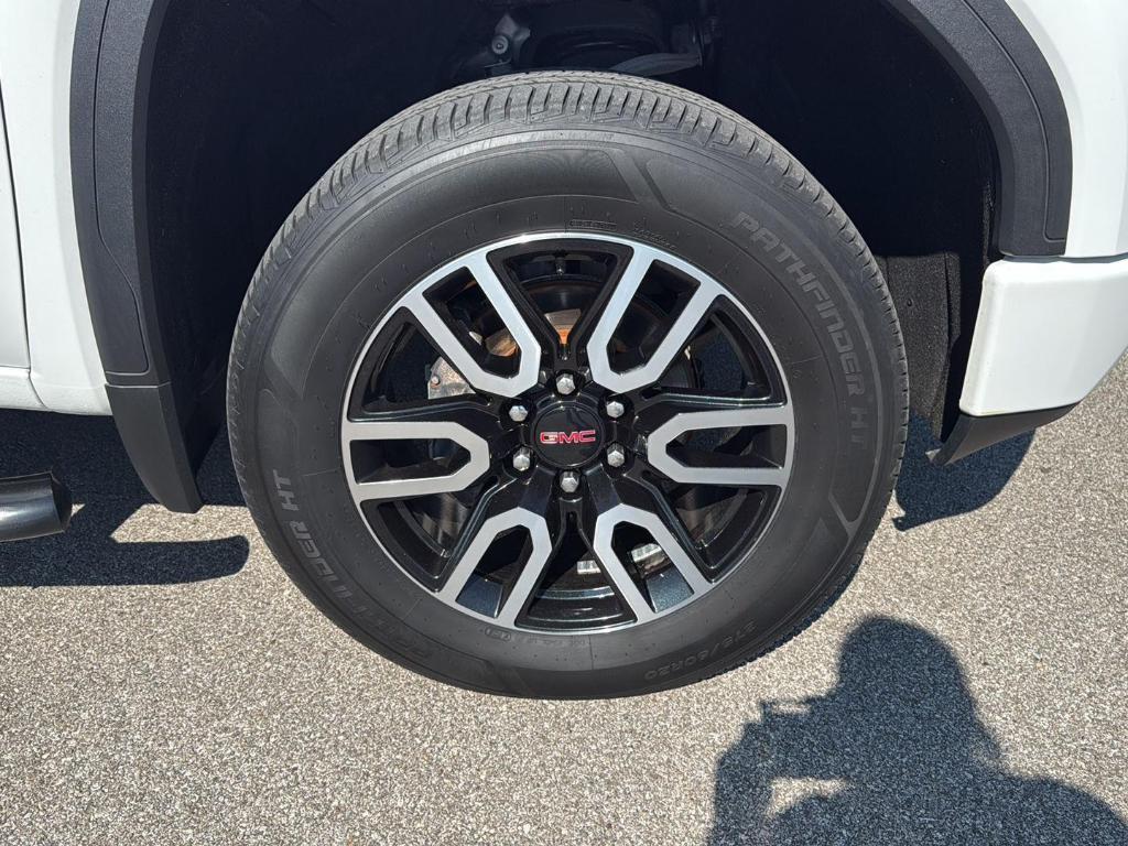 used 2021 GMC Sierra 1500 car, priced at $38,895
