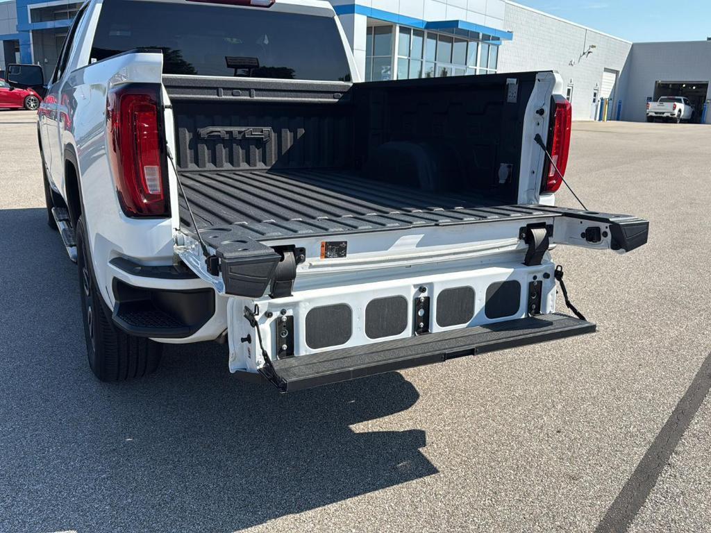 used 2021 GMC Sierra 1500 car, priced at $38,895