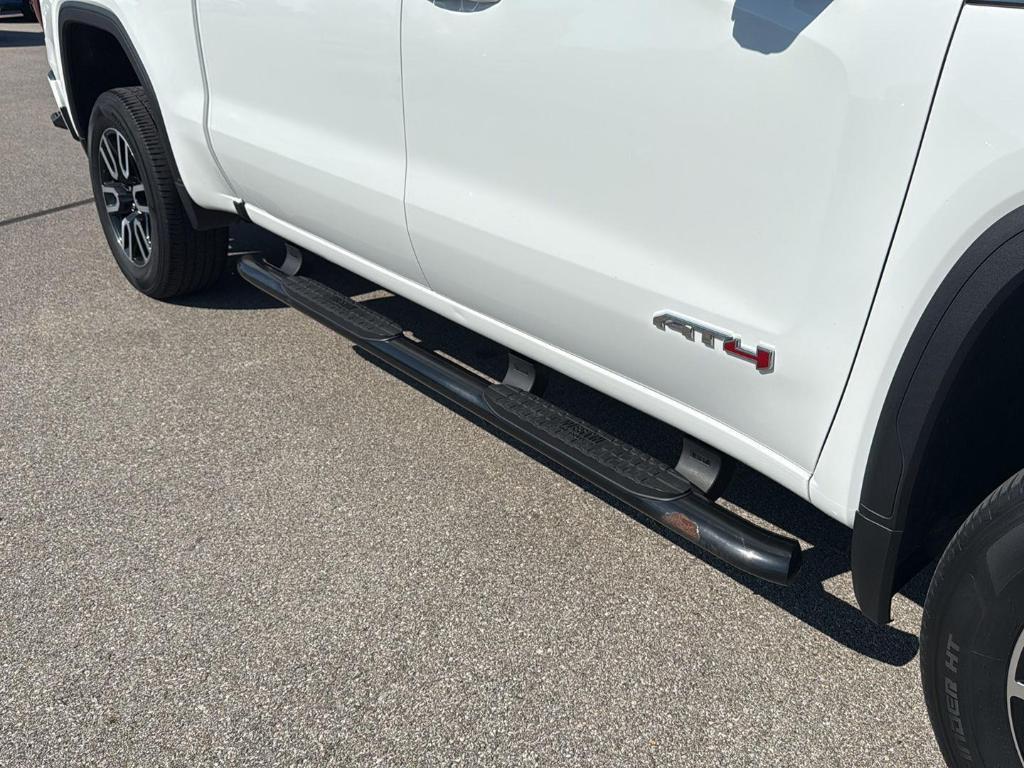 used 2021 GMC Sierra 1500 car, priced at $38,895