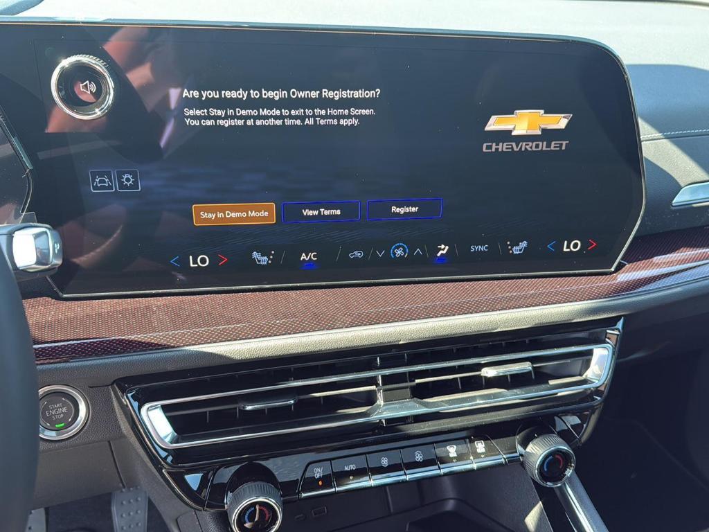 new 2026 Chevrolet Traverse car, priced at $53,560