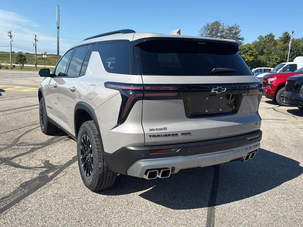 new 2026 Chevrolet Traverse car, priced at $53,560