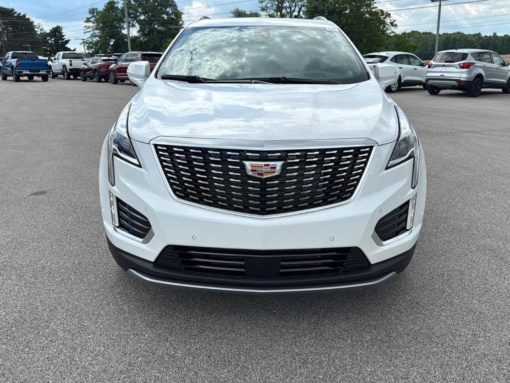 new 2025 Cadillac XT5 car, priced at $58,390