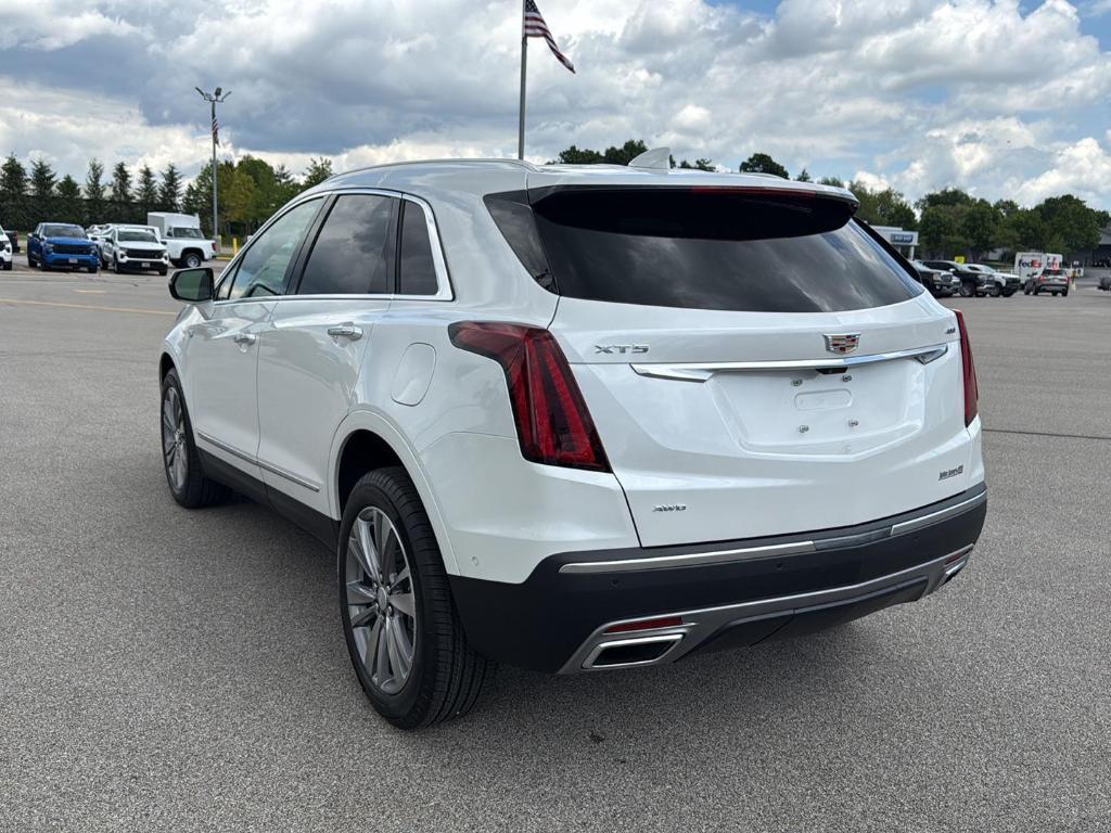 new 2025 Cadillac XT5 car, priced at $58,390
