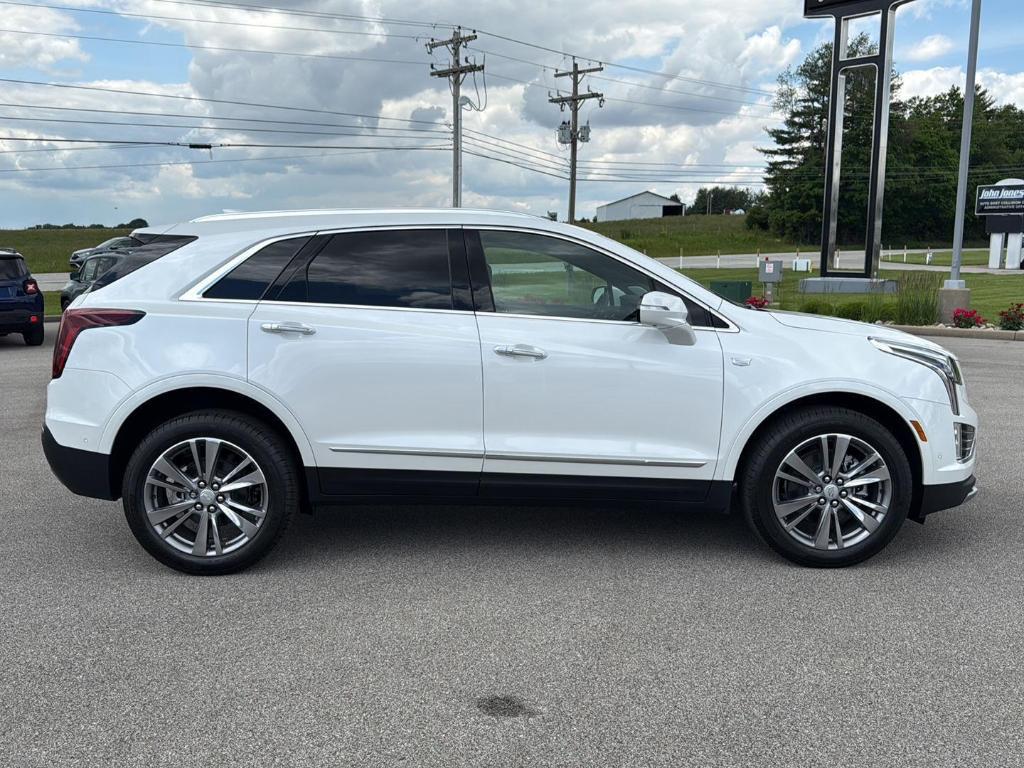 new 2025 Cadillac XT5 car, priced at $58,390