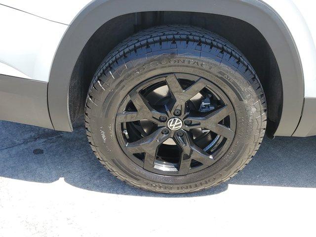 used 2024 Volkswagen Atlas car, priced at $43,495
