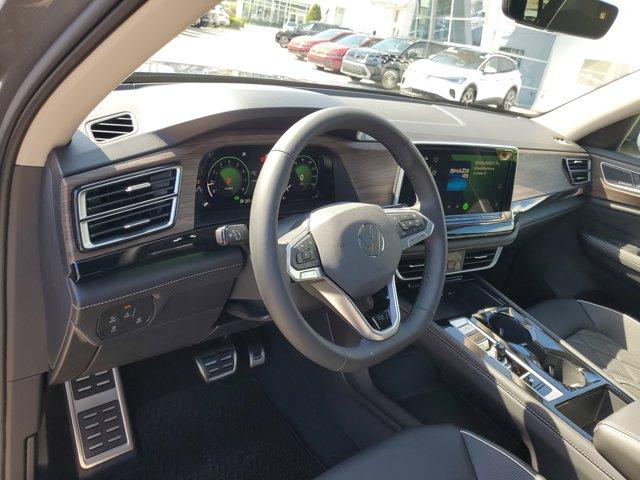 new 2025 Volkswagen Atlas car, priced at $54,168