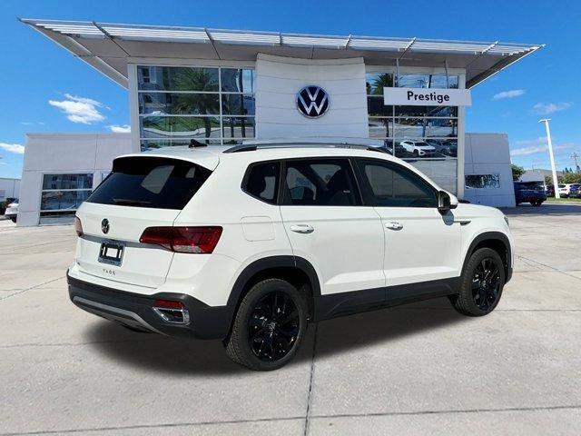 new 2024 Volkswagen Taos car