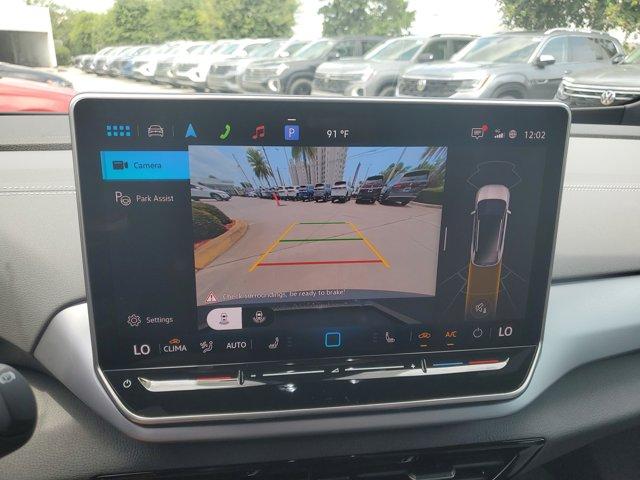 new 2025 Volkswagen ID.4 car, priced at $45,720