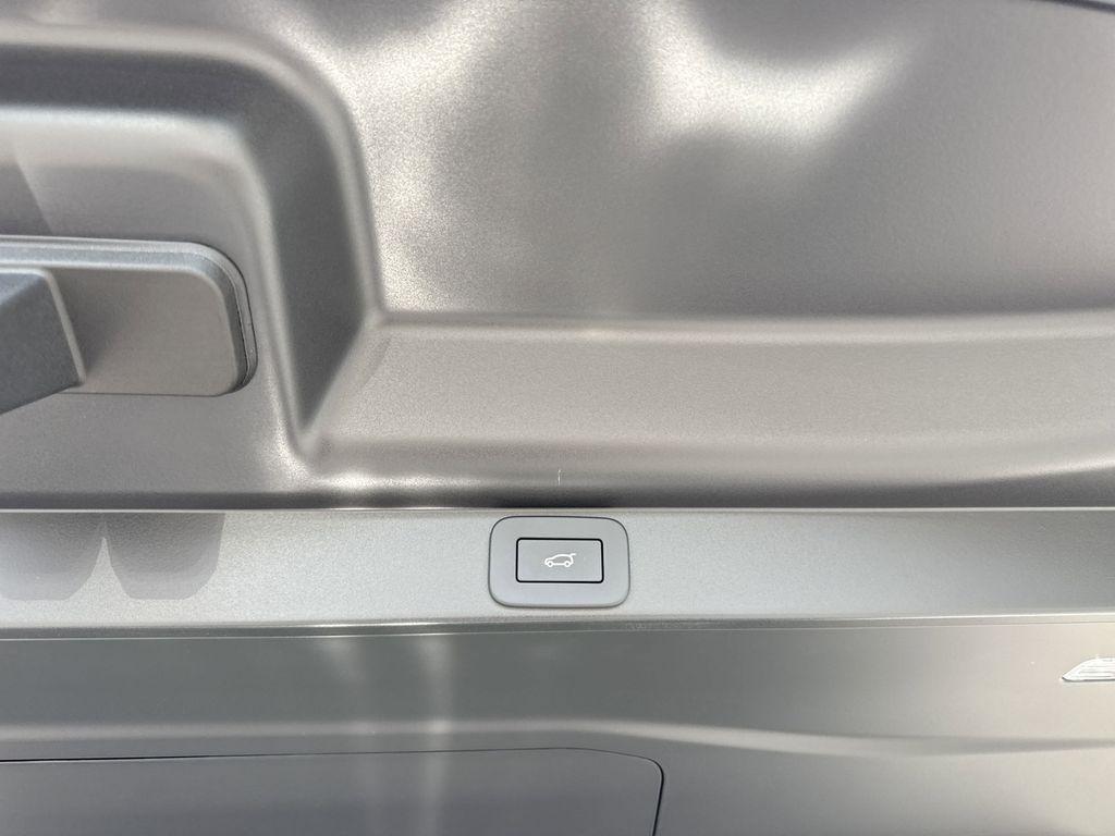 new 2025 Land Rover Range Rover car, priced at $125,355