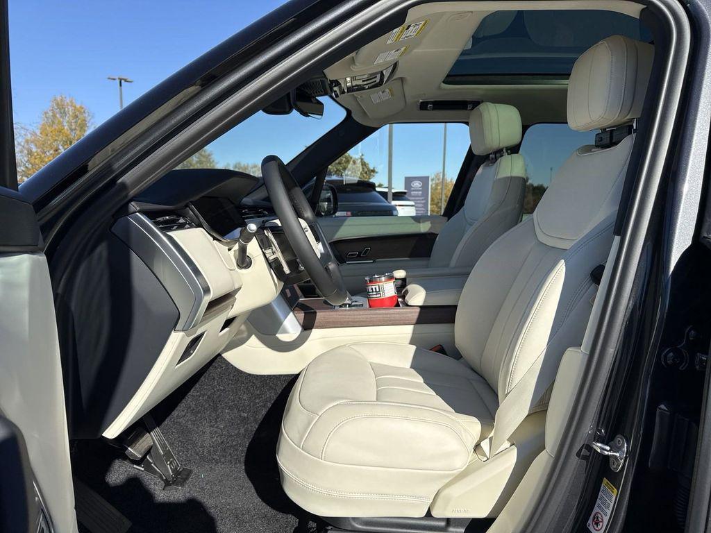 new 2025 Land Rover Range Rover car, priced at $127,610
