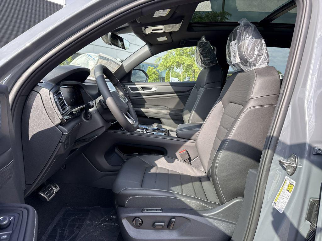 new 2025 Volkswagen Atlas Cross Sport car, priced at $50,617