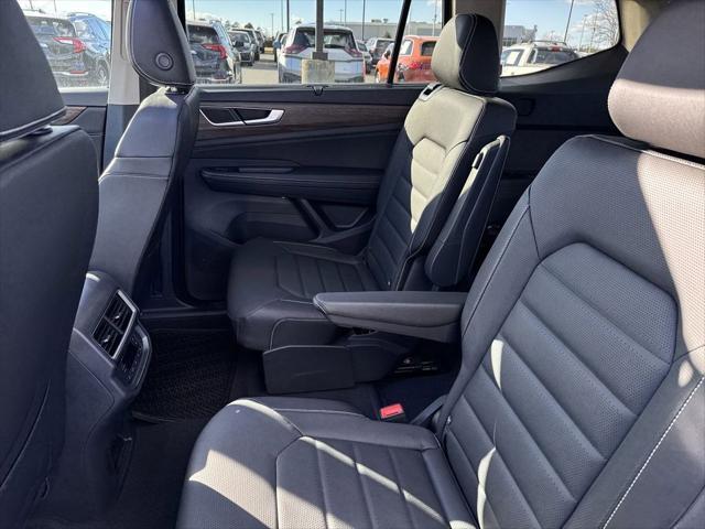 new 2025 Volkswagen Atlas car, priced at $46,168