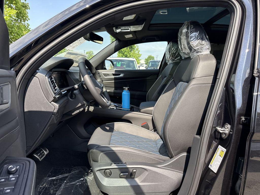 new 2025 Volkswagen Atlas Cross Sport car, priced at $53,513