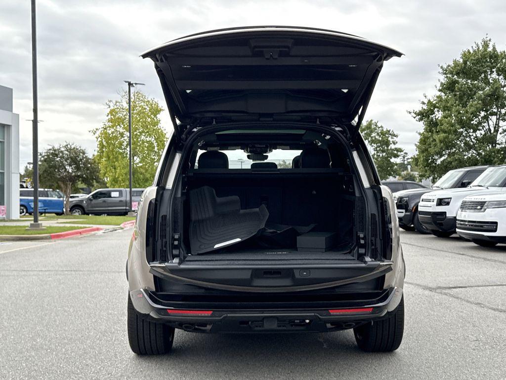 new 2025 Land Rover Range Rover car, priced at $148,305
