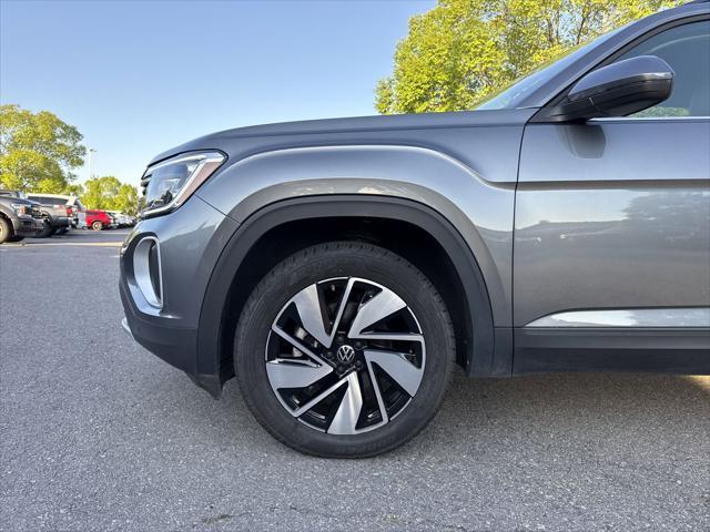 used 2024 Volkswagen Atlas car, priced at $35,000