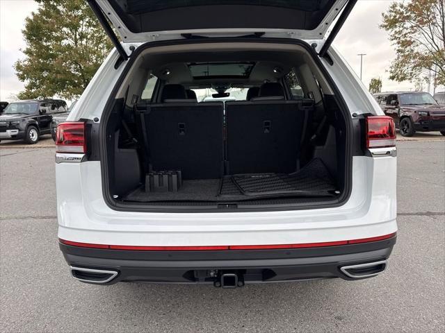 new 2025 Volkswagen Atlas car, priced at $43,339