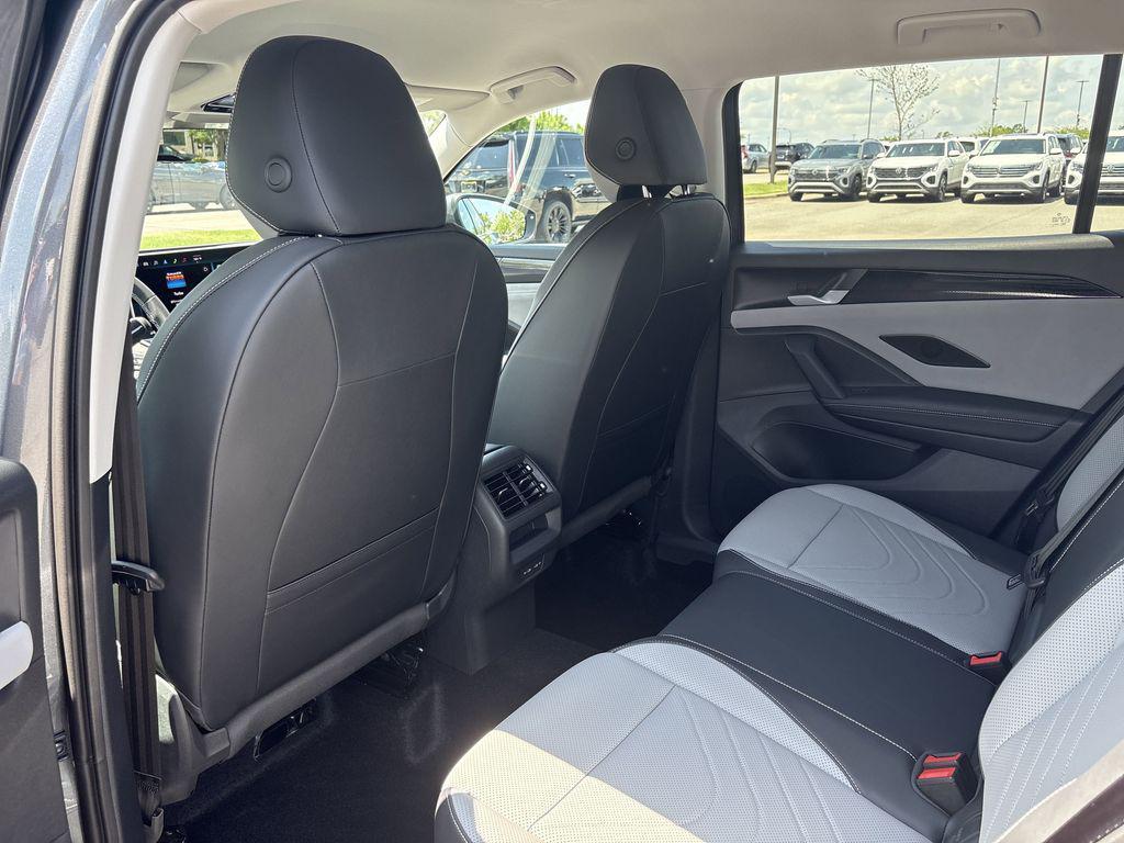 new 2025 Volkswagen Tiguan car, priced at $34,916