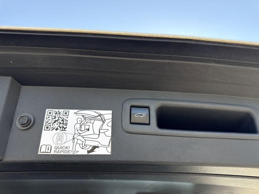 used 2021 Toyota Highlander car, priced at $30,850