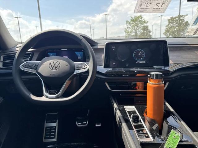 new 2025 Volkswagen Atlas car, priced at $52,509
