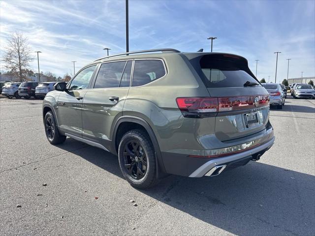 new 2025 Volkswagen Atlas car, priced at $45,404