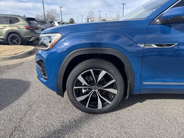 new 2025 Volkswagen Atlas car, priced at $51,411