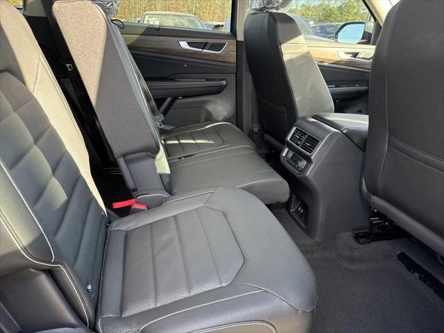 new 2025 Volkswagen Atlas car, priced at $46,399