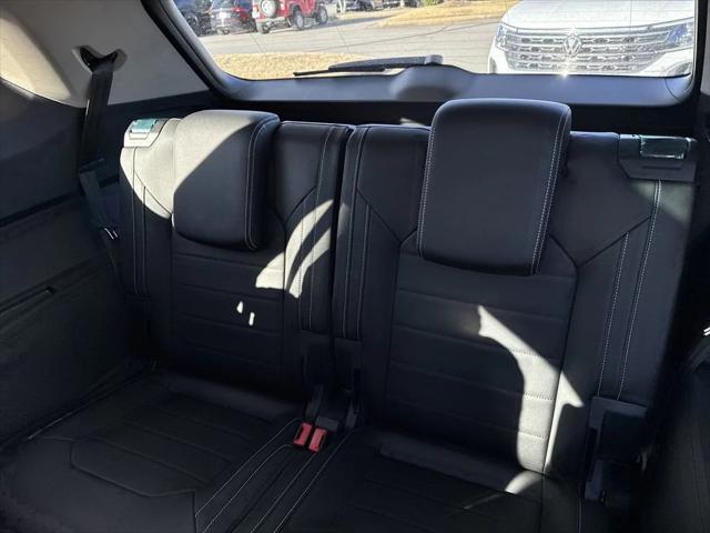 new 2025 Volkswagen Atlas car, priced at $46,399