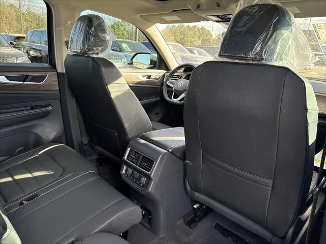 new 2025 Volkswagen Atlas car, priced at $46,399