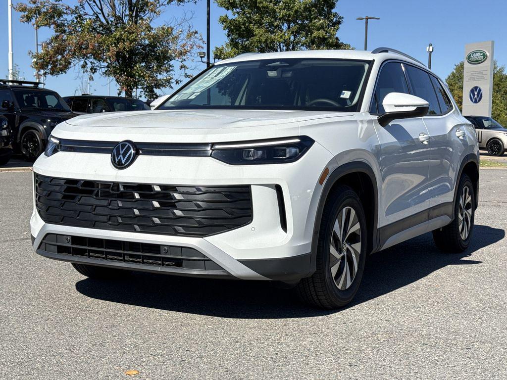 new 2025 Volkswagen Tiguan car, priced at $29,933