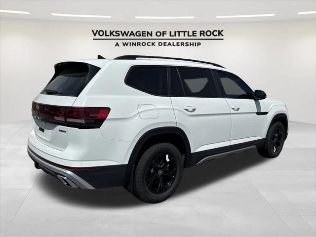 new 2025 Volkswagen Atlas car, priced at $48,771