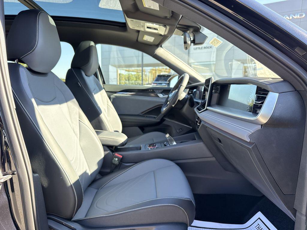 new 2026 Volkswagen Tiguan car, priced at $39,000