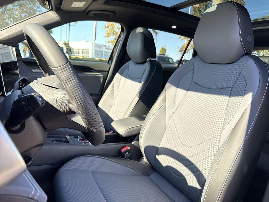 new 2026 Volkswagen Tiguan car, priced at $39,000