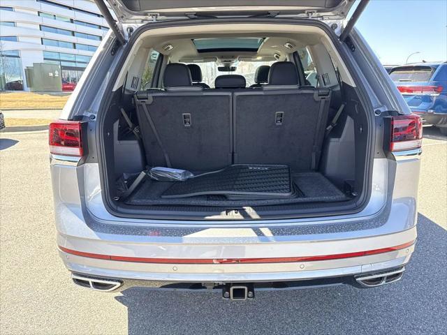 new 2025 Volkswagen Atlas car, priced at $51,411