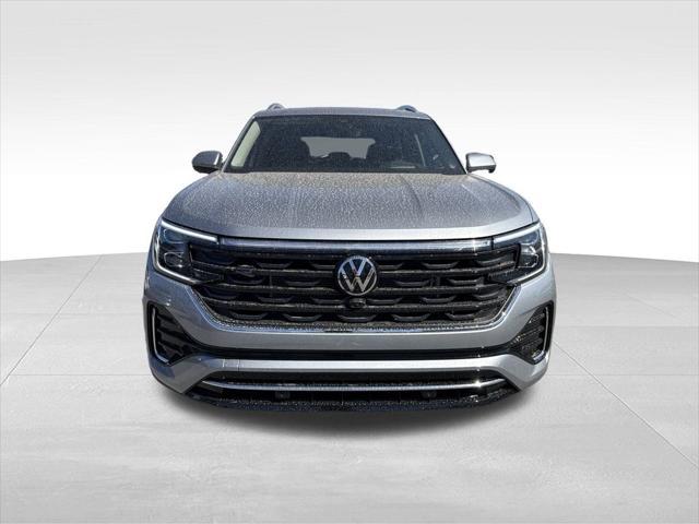 new 2025 Volkswagen Atlas car, priced at $51,411